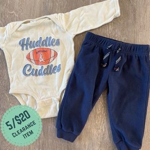 5/$20 RABBIT SKINS Football Bodysuit + CARTER’S Fleece Joggers - 6m